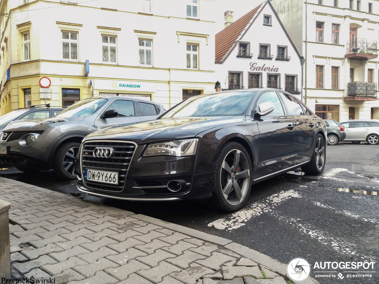 Audi S8 D4