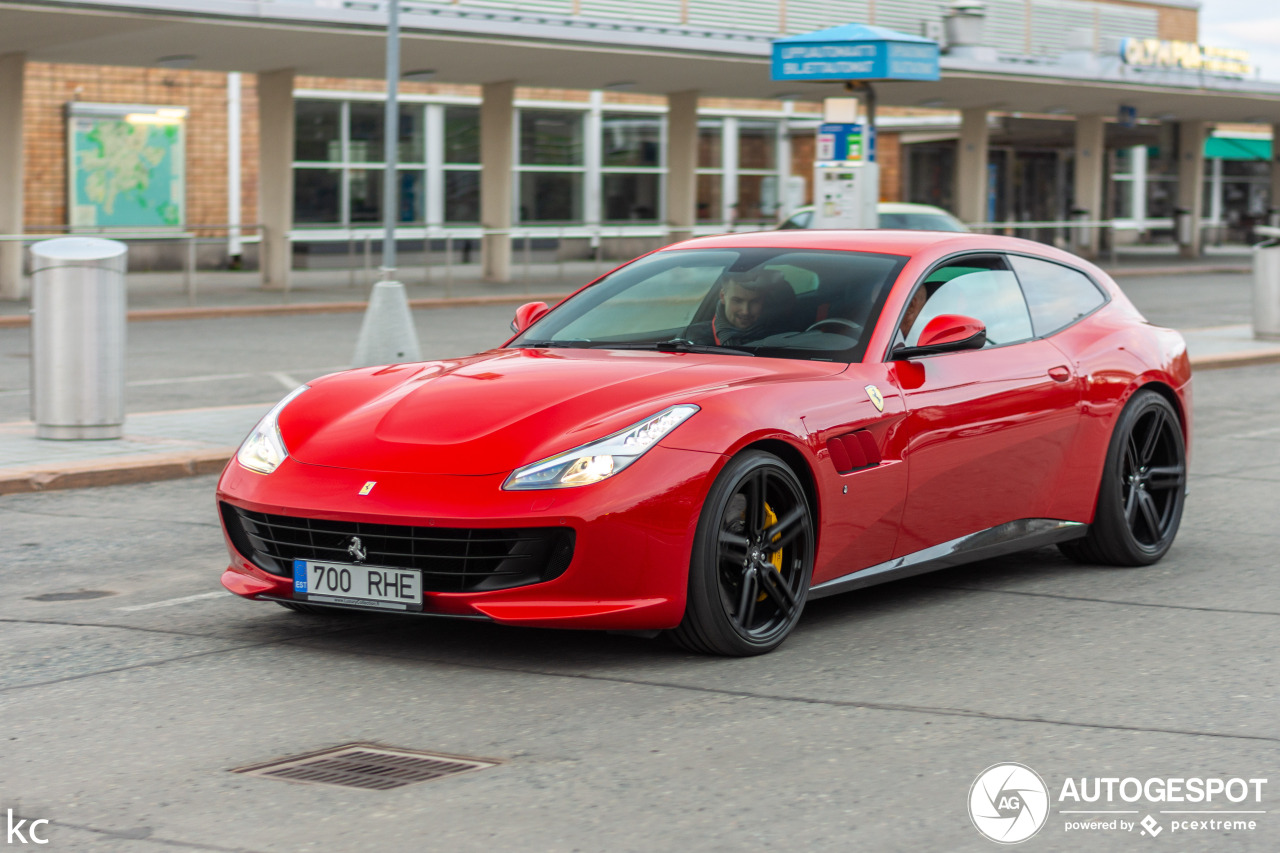 Ferrari GTC4Lusso