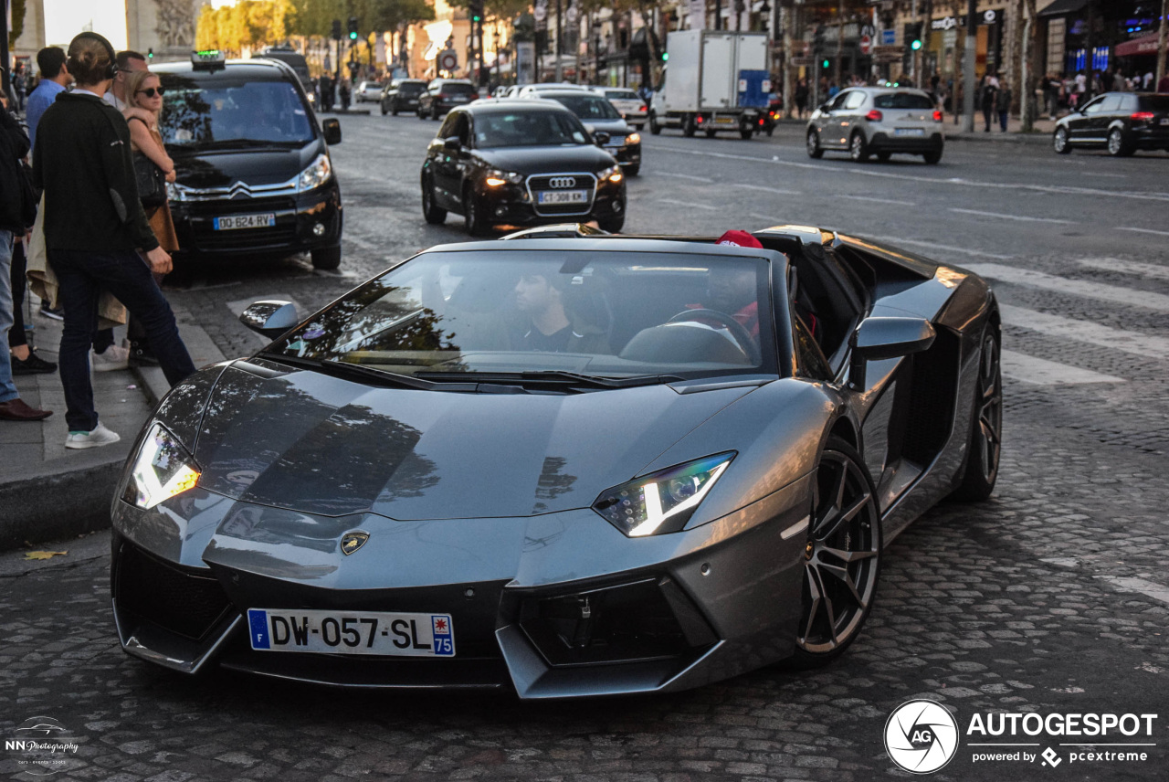 Lamborghini Aventador LP700-4 Roadster