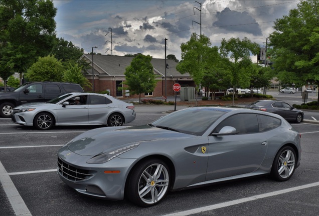 Ferrari FF