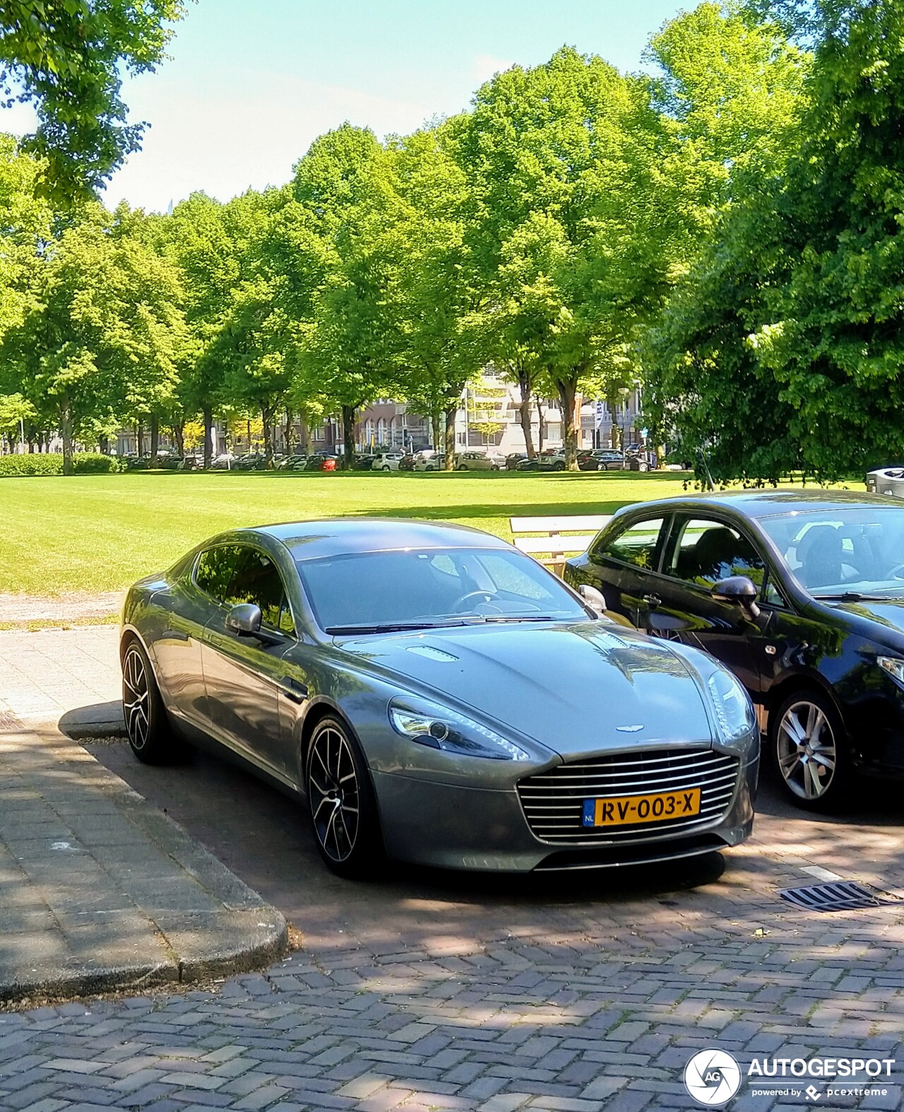 Aston Martin Rapide S