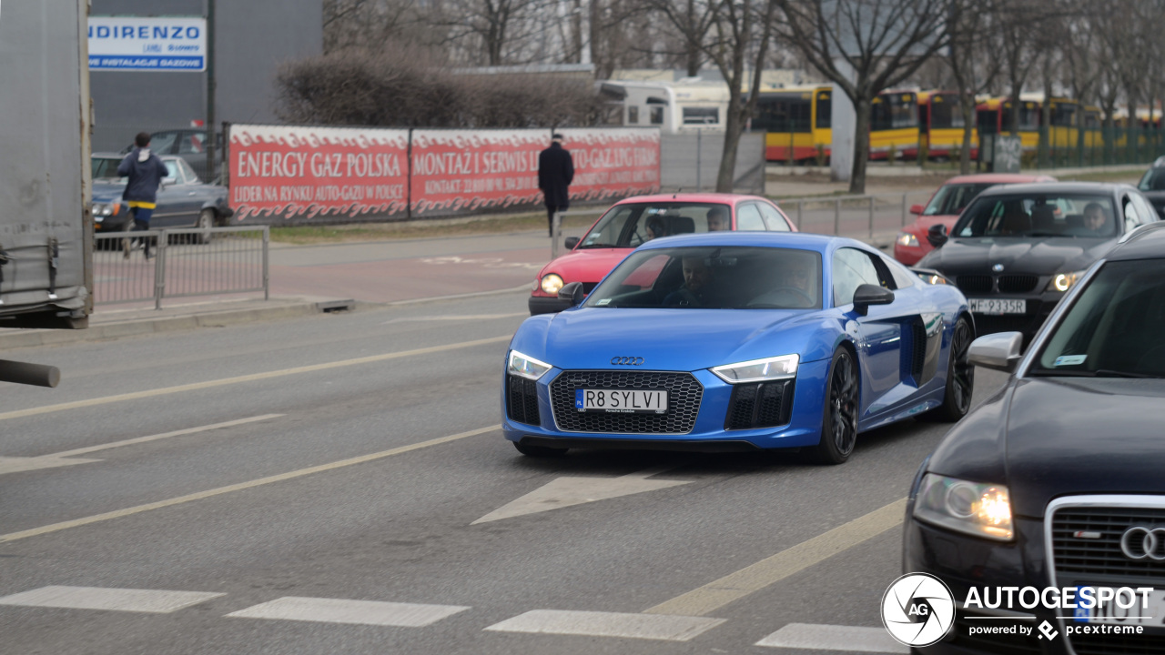 Audi R8 V10 Plus 2015