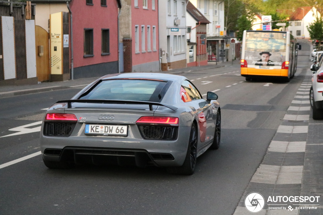 Audi R8 V10 Plus 2015