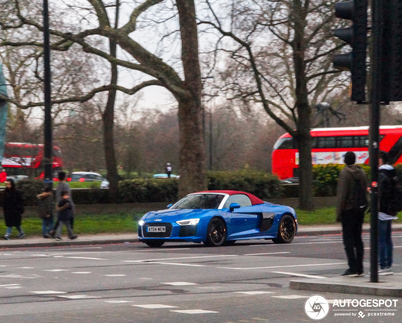 Audi R8 V10 Spyder 2016