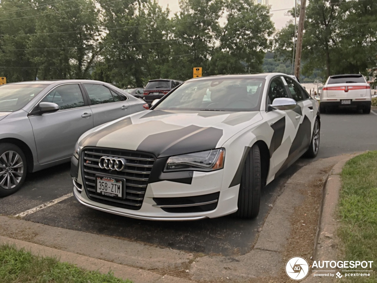 Audi S8 D4