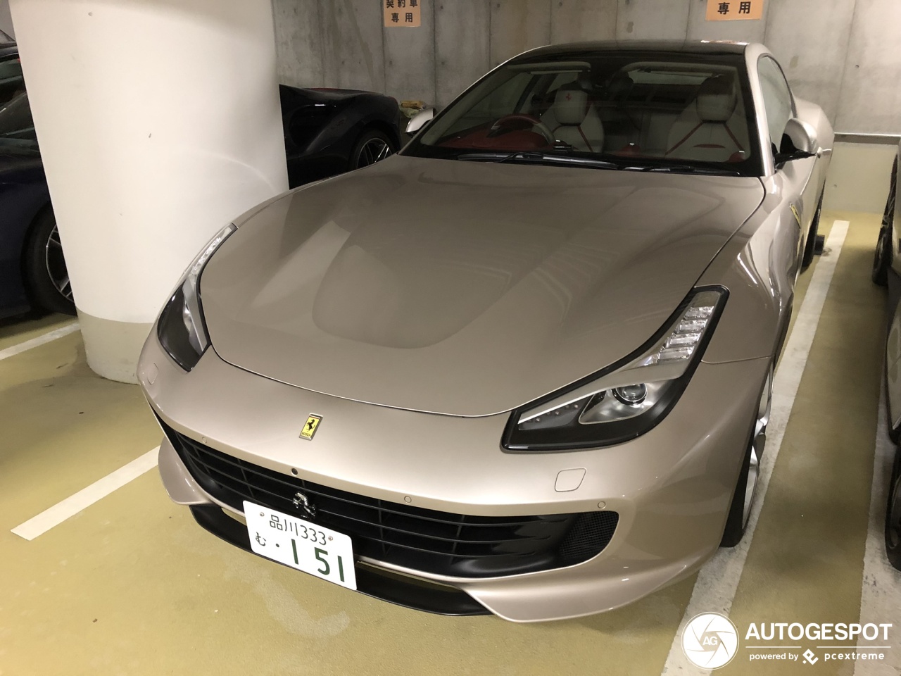 Ferrari GTC4Lusso T