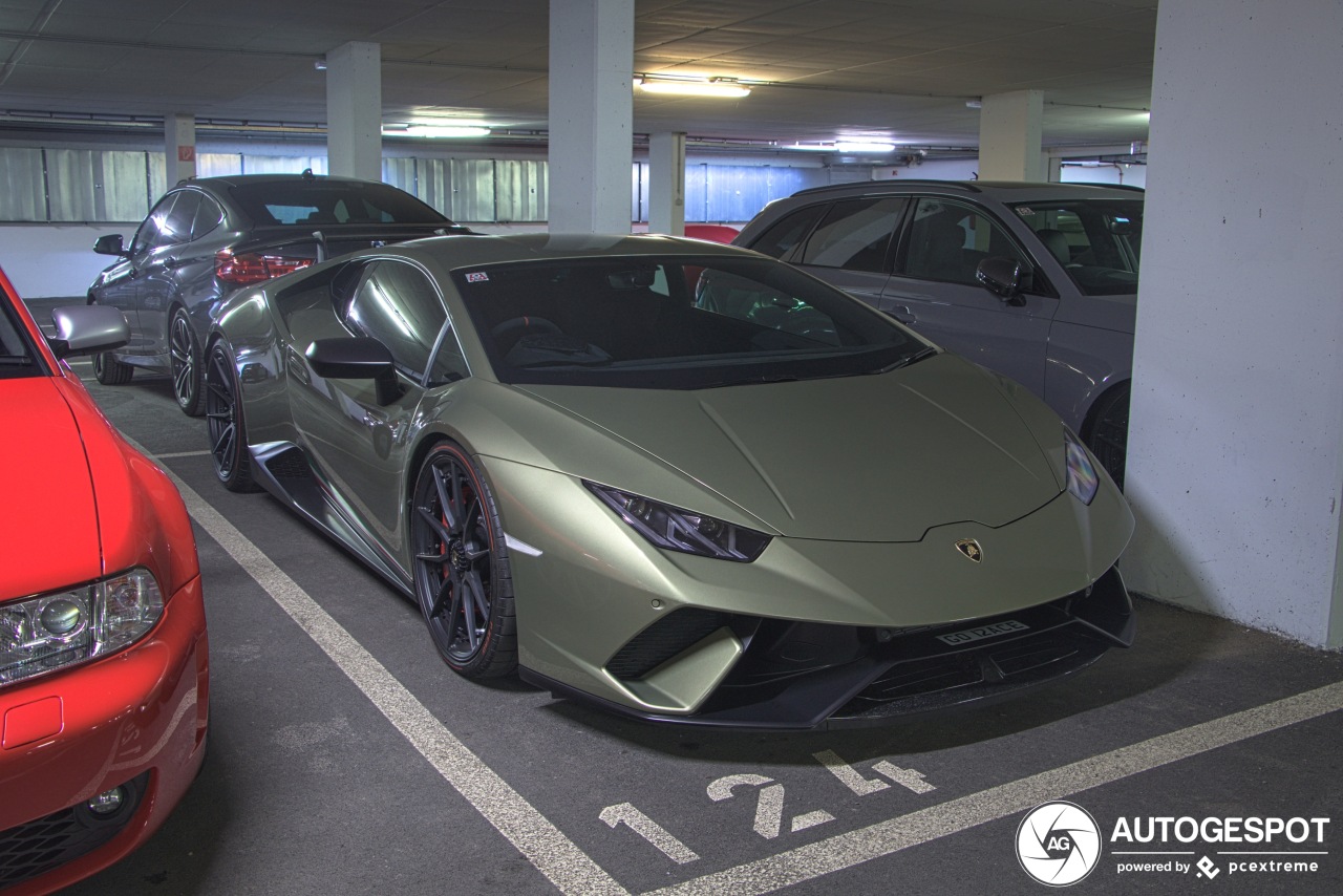 Lamborghini Huracán LP640-4 Performante