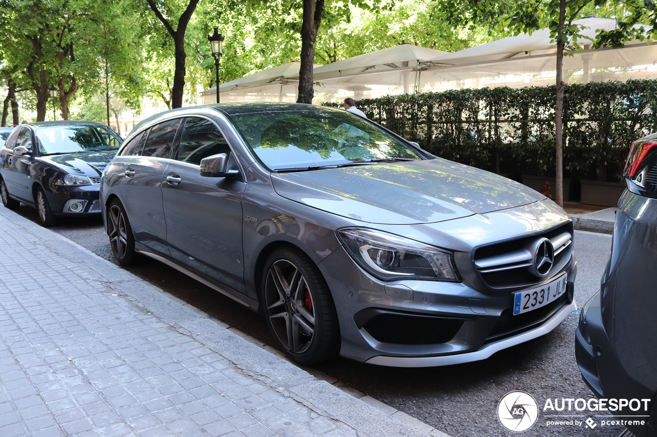 Mercedes-AMG CLA 45 Shooting Brake X117