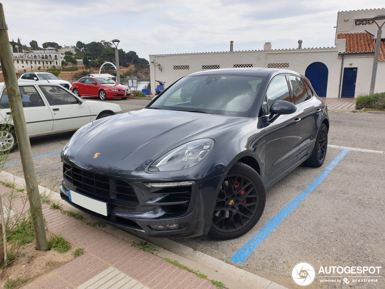 Porsche 95B Macan GTS