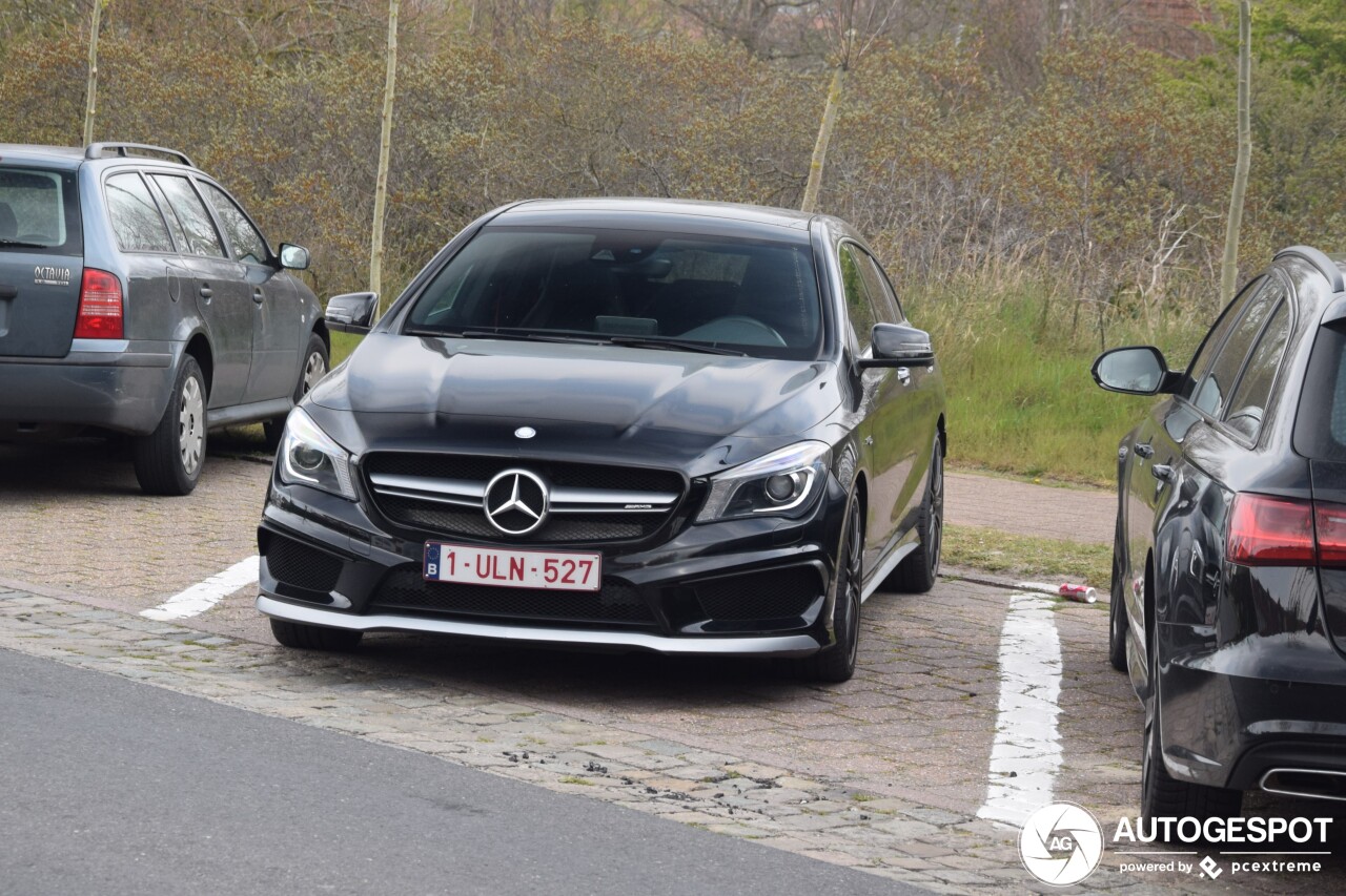 Mercedes-Benz CLA 45 AMG Shooting Brake