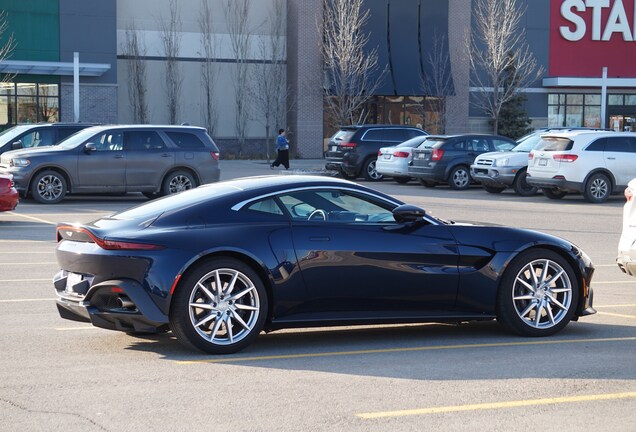 Aston Martin V8 Vantage 2018