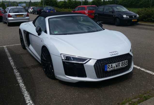 Audi R8 V10 Plus Spyder 2017