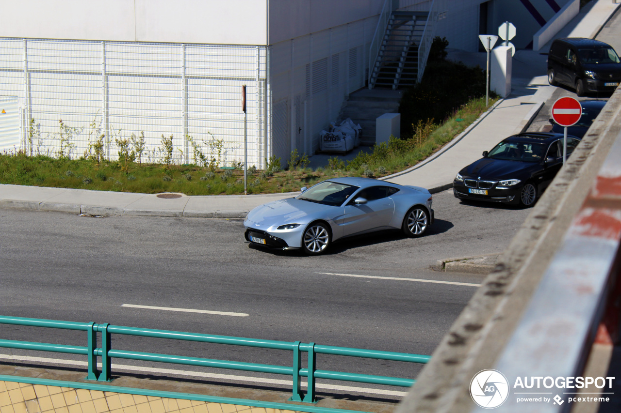 Aston Martin V8 Vantage 2018