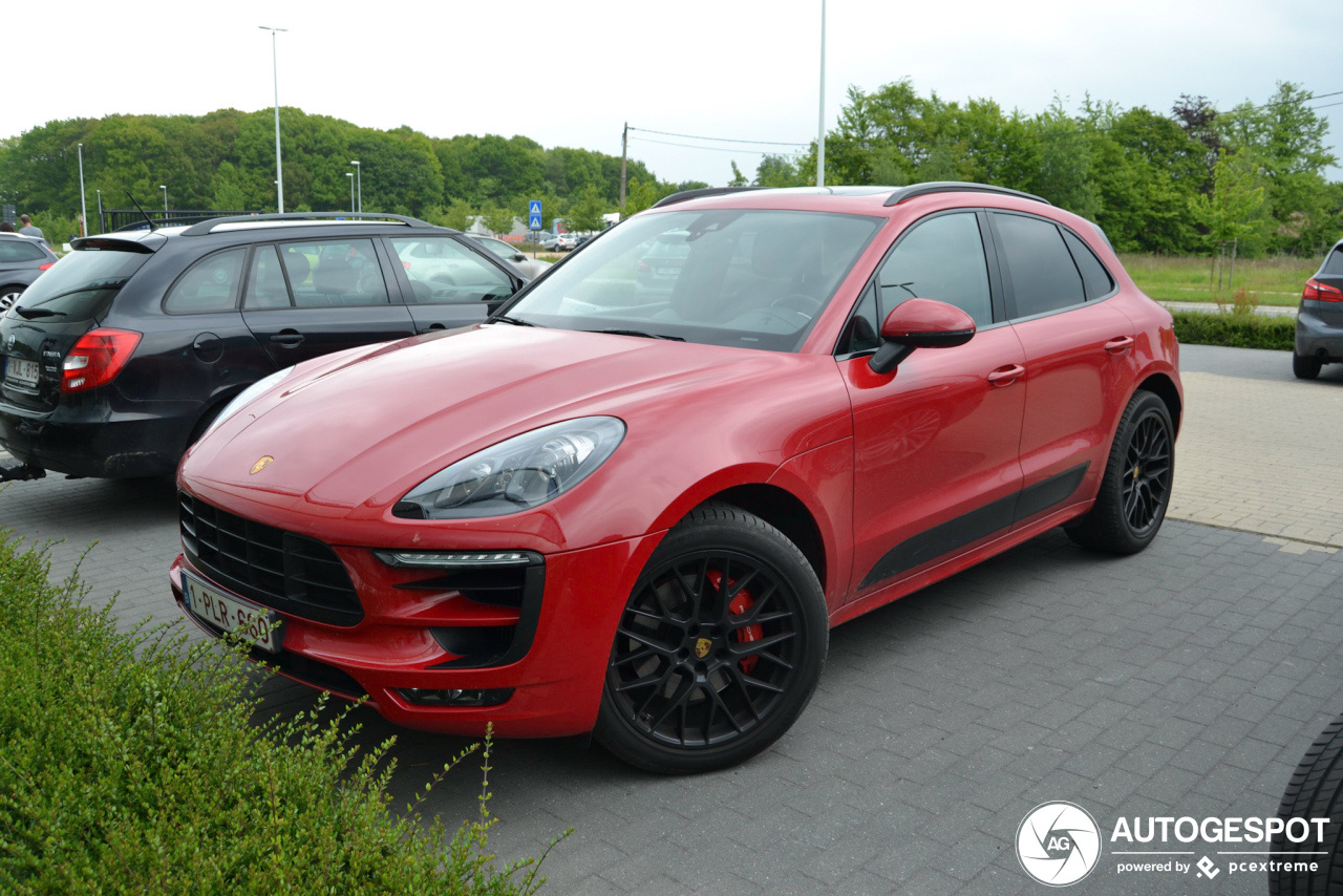 Porsche 95B Macan GTS