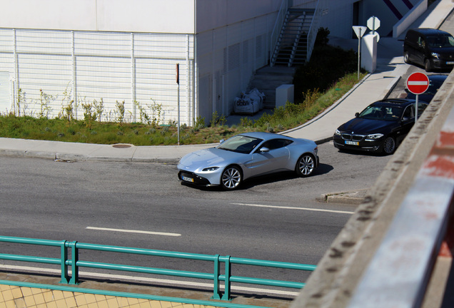 Aston Martin V8 Vantage 2018