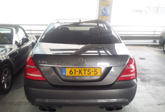 Mercedes-Benz S 65 AMG V221 2010