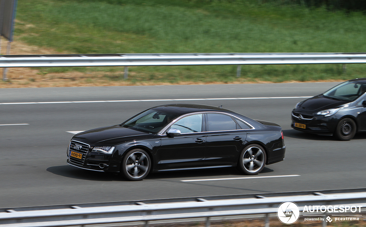 Audi S8 D4