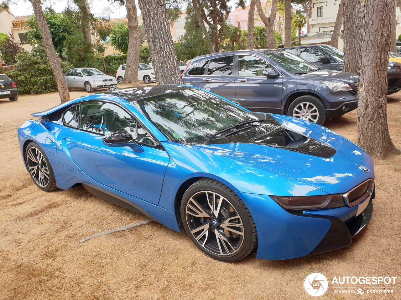 BMW i8