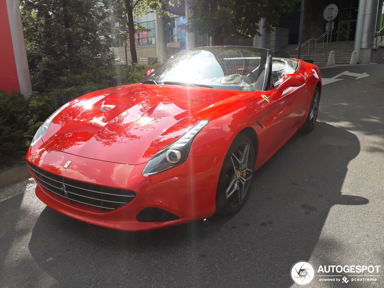 Ferrari California T