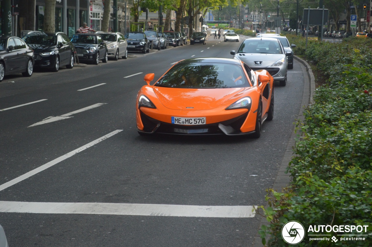 McLaren 570S