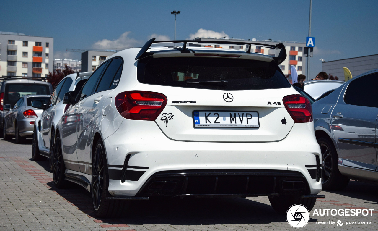 Mercedes-AMG A 45 W176 2015