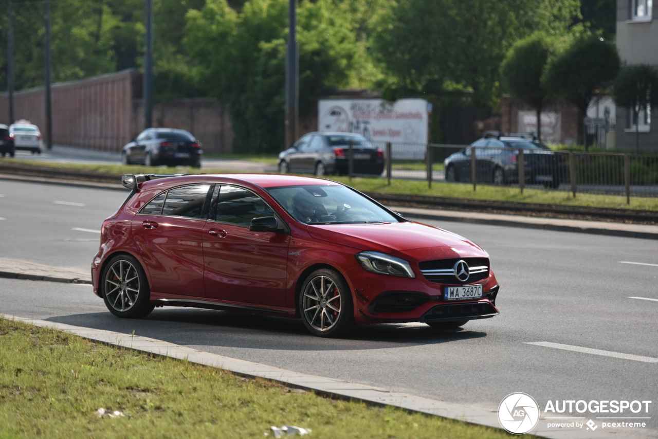 Mercedes-AMG A 45 W176 2015