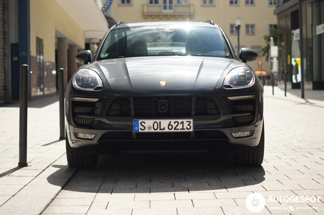 Porsche 95B Macan GTS