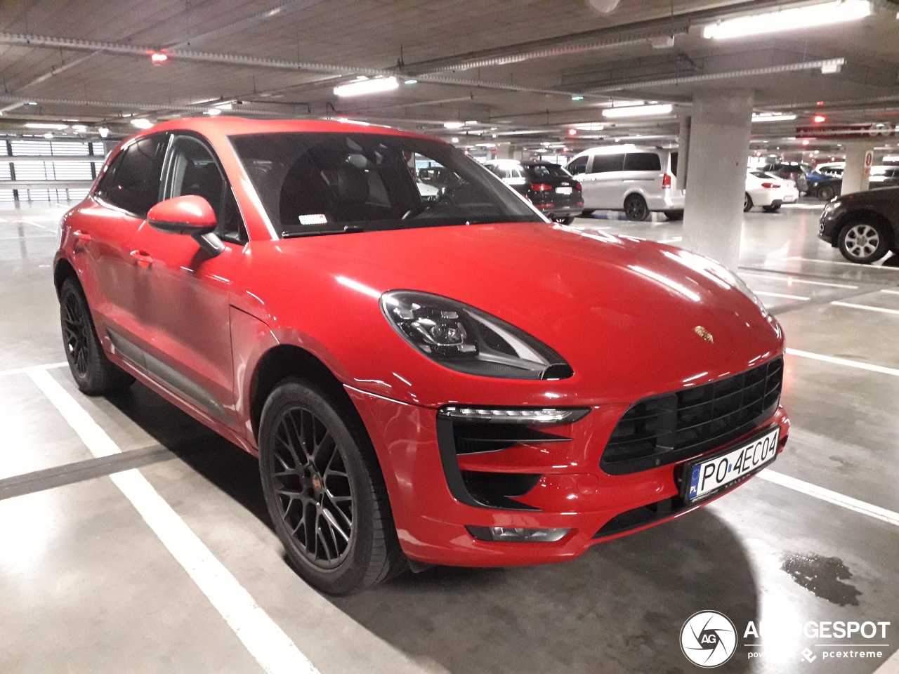 Porsche 95B Macan GTS