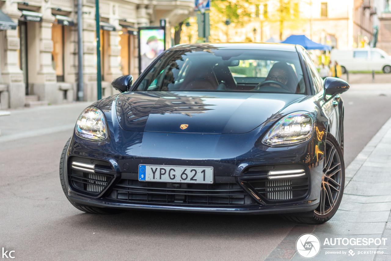 Porsche 971 Panamera Turbo S E-Hybrid