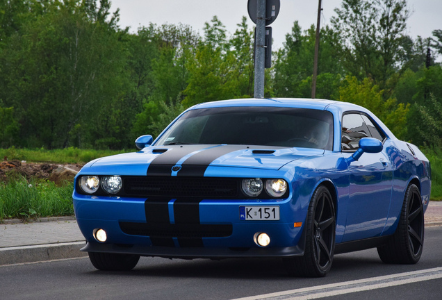 Dodge Challenger SRT-8