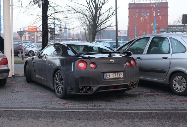 Nissan GT-R 2012