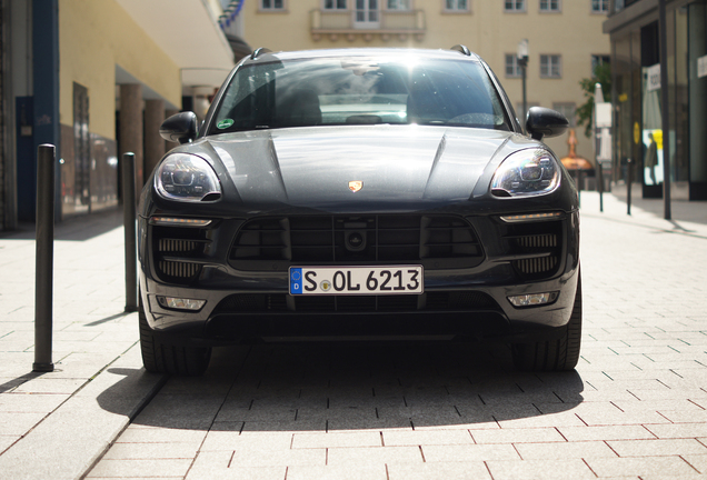 Porsche 95B Macan GTS