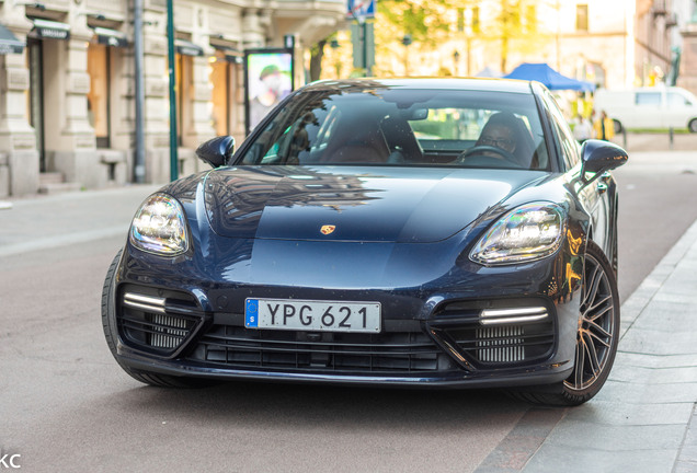 Porsche 971 Panamera Turbo S E-Hybrid