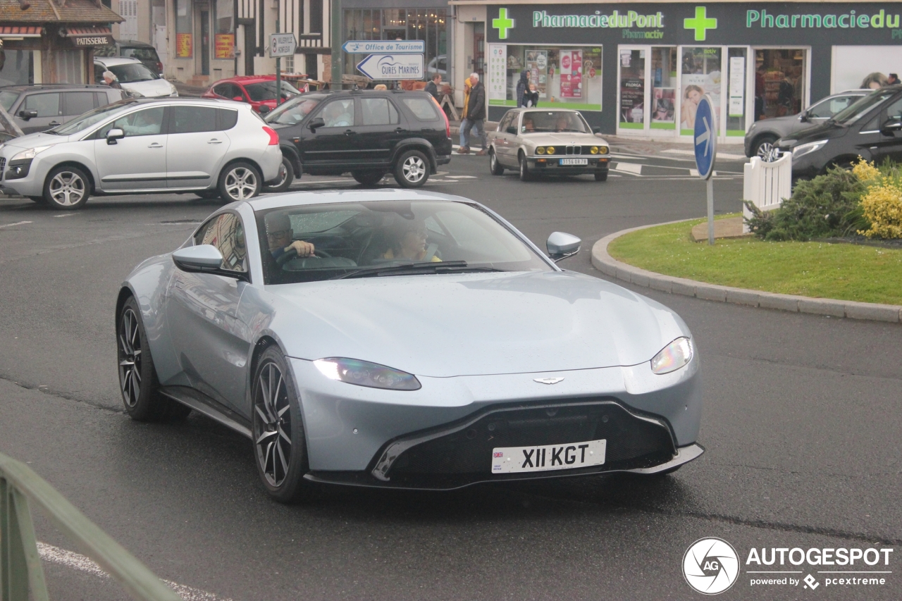 Aston Martin V8 Vantage 2018