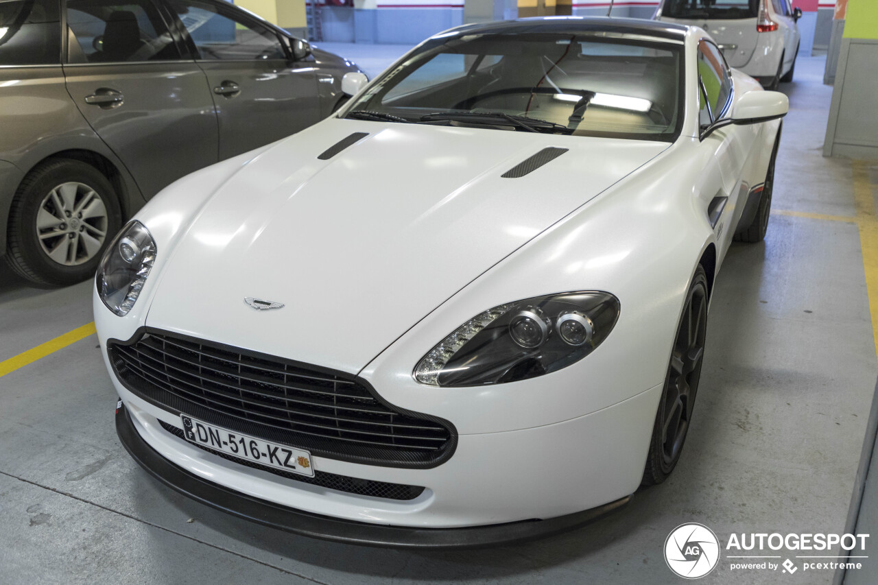 Aston Martin V8 Vantage