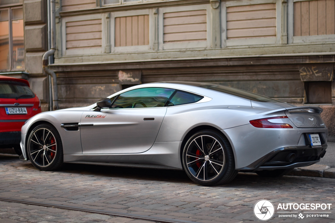 Aston Martin Vanquish 2013