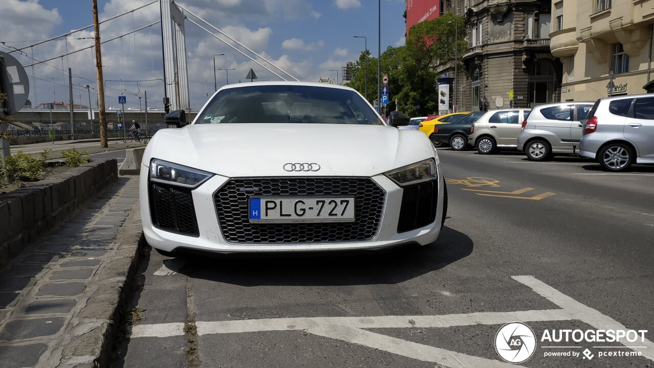 Audi R8 V10 Plus 2015