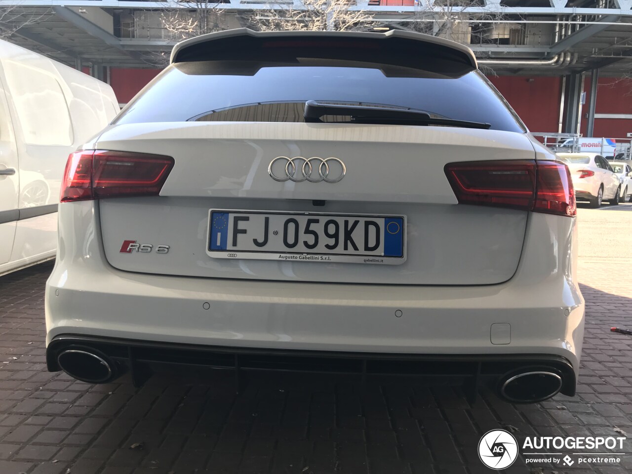 Audi RS6 Avant C7 2015