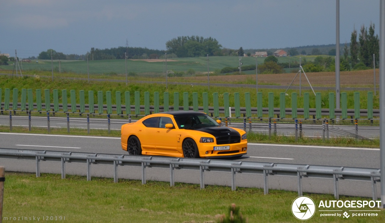 Dodge Charger SRT-8