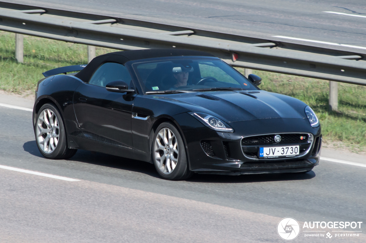 Jaguar F-TYPE S Convertible