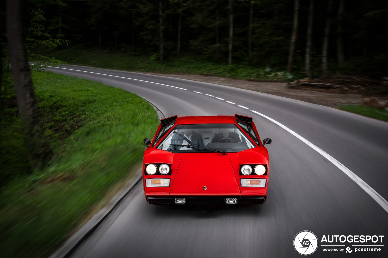 Lamborghini Countach LP400