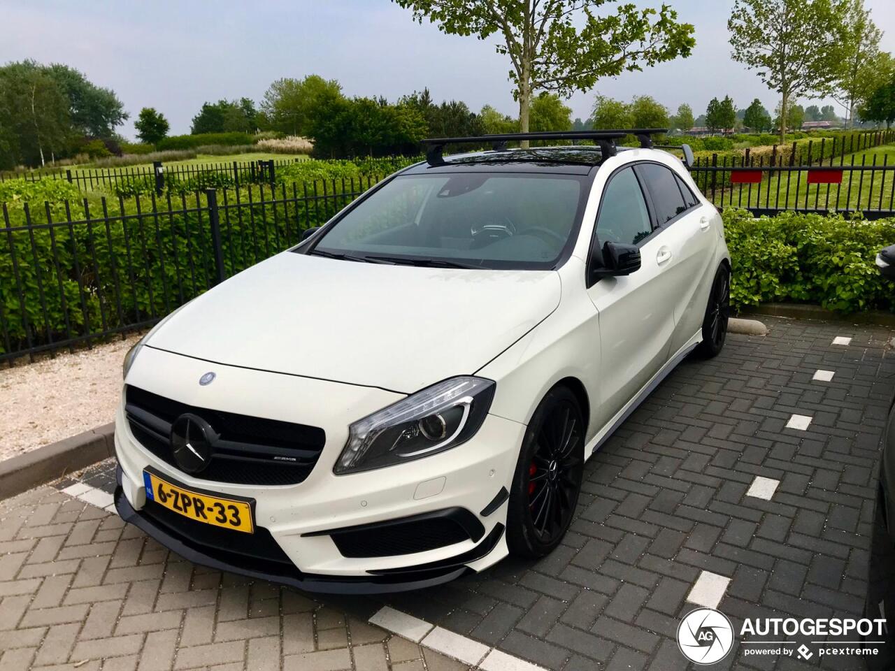 Mercedes-Benz A 45 AMG