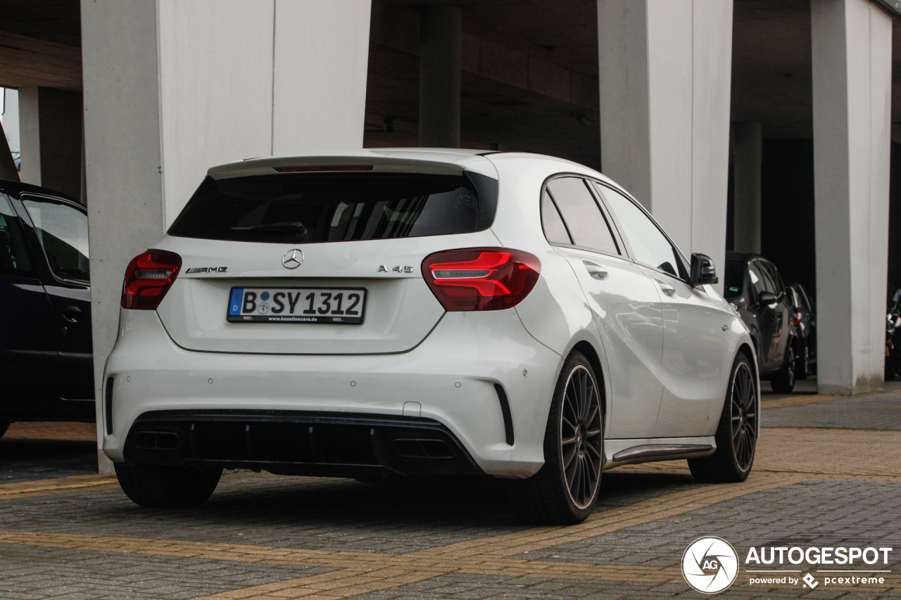 Mercedes-AMG A 45 W176 2015