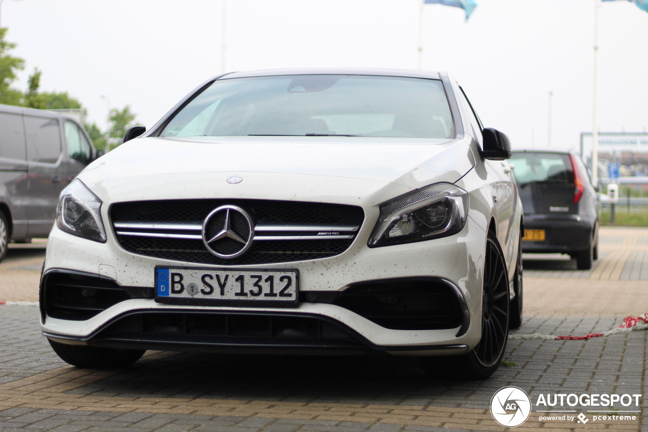 Mercedes-AMG A 45 W176 2015