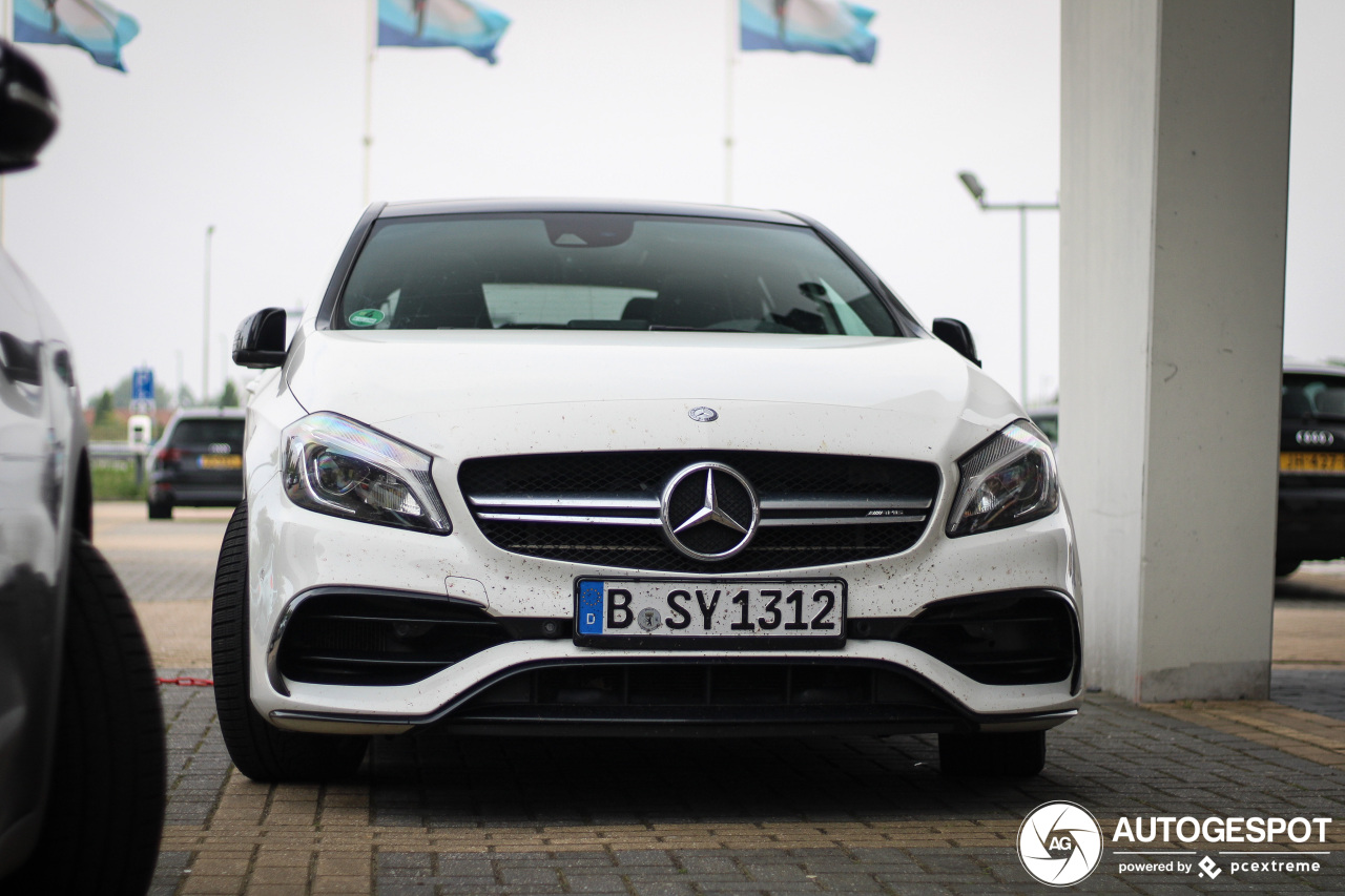 Mercedes-AMG A 45 W176 2015