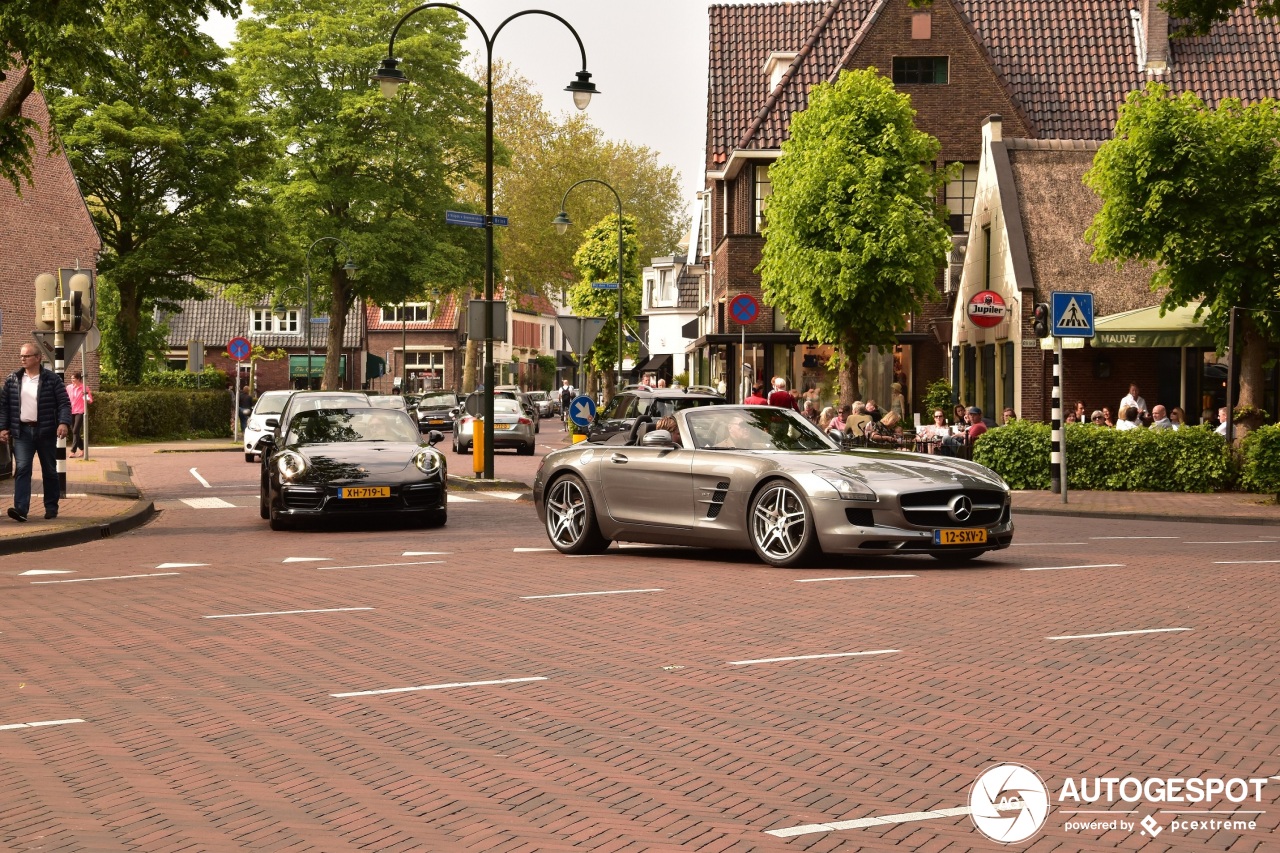 Mercedes-Benz SLS AMG Roadster