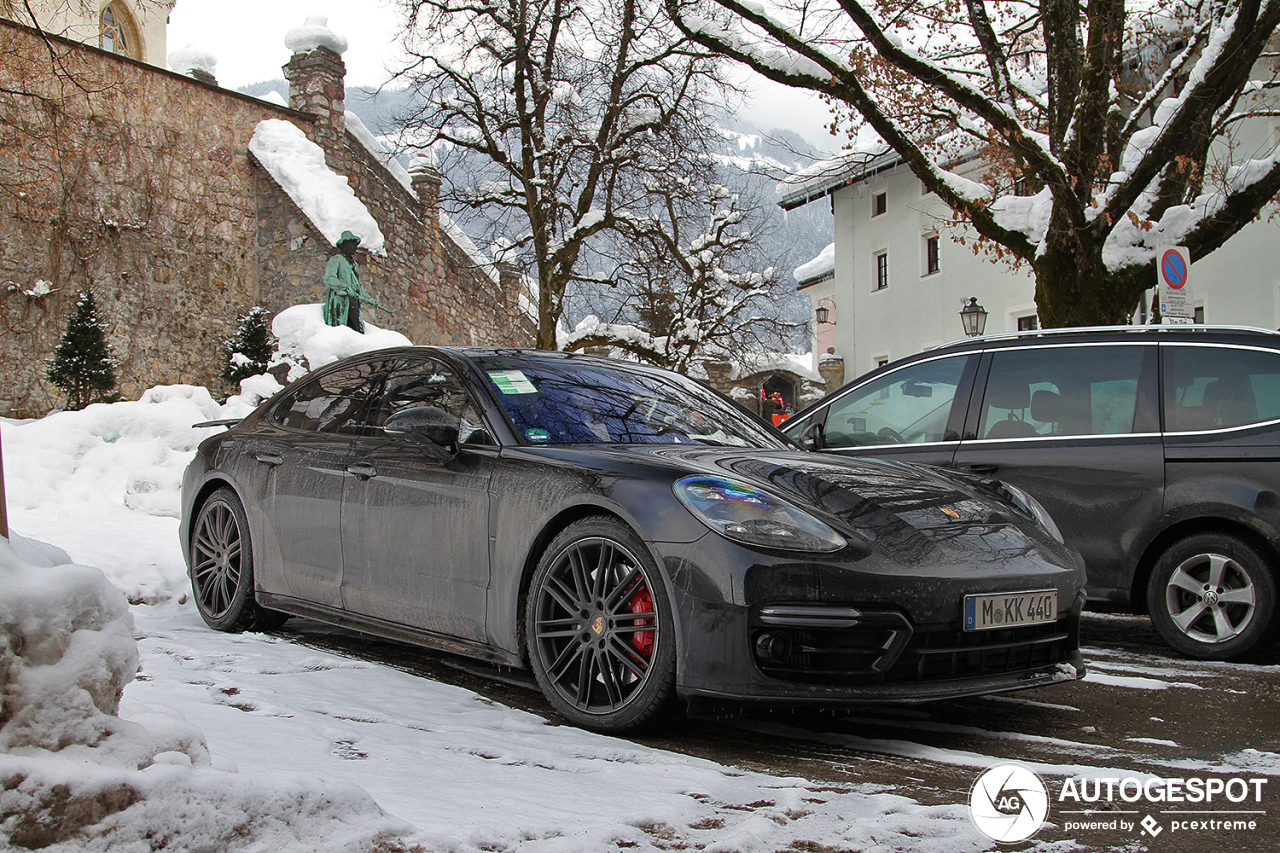 Porsche 971 Panamera Turbo