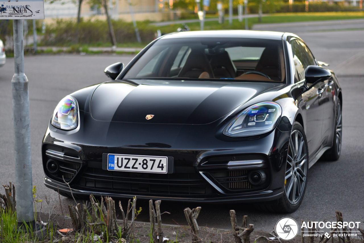 Porsche 971 Panamera Turbo S E-Hybrid