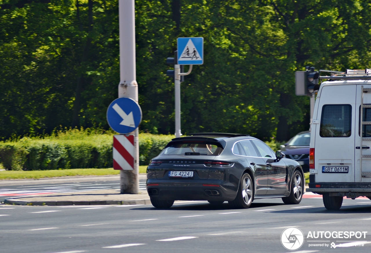 Porsche 971 Panamera Turbo Sport Turismo