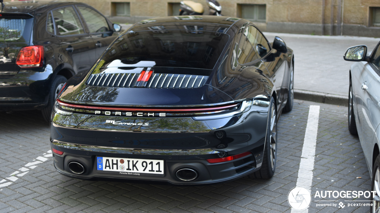 Porsche 992 Carrera 4S